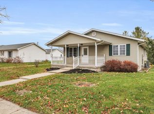 203 W Main St, Ogden, IL 61859