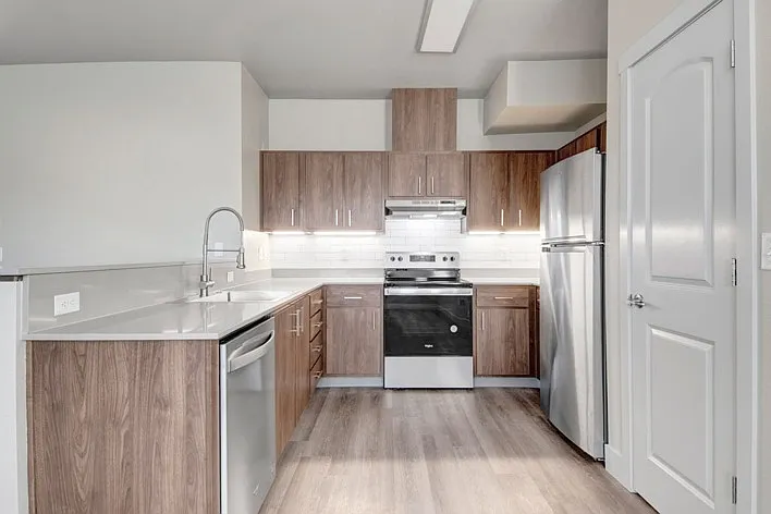 River Ridge Apartments — Photo 2