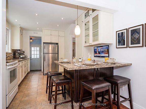 4th image of 19 Strathgowan Cres
