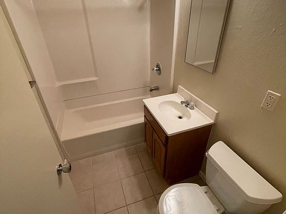 2nd image of 414 88th St APT 3
