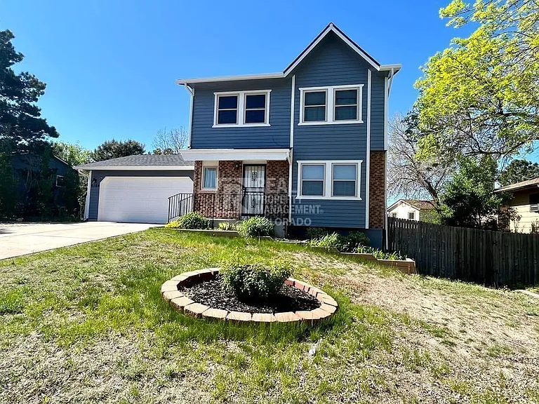 8164 Horizon Dr — Photo 1