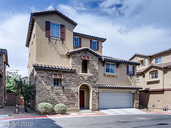 3rd image of 10475 Wildflower Gully St