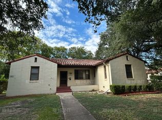 2 W Park Ln #401, Universal City, TX 78148