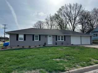 1600 S Olson Ave, Marshall, MO 65340