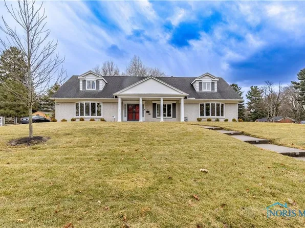 5063 Chatham Valley Dr, Toledo, OH 43615