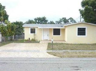 6421 Perry St, Hollywood, FL 33024