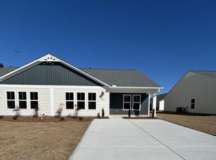804 Discovery Cv, Newport, NC 28570