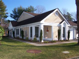 23 Glen Dr, Ridge, NY 11961