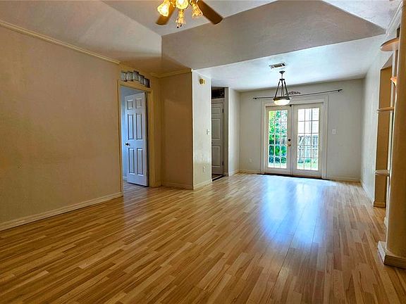 4th image of 3741 NW 59th Pl