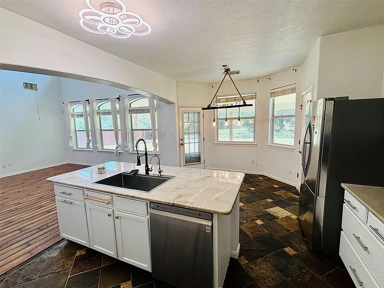 4430 Pasada Ln — Photo 9