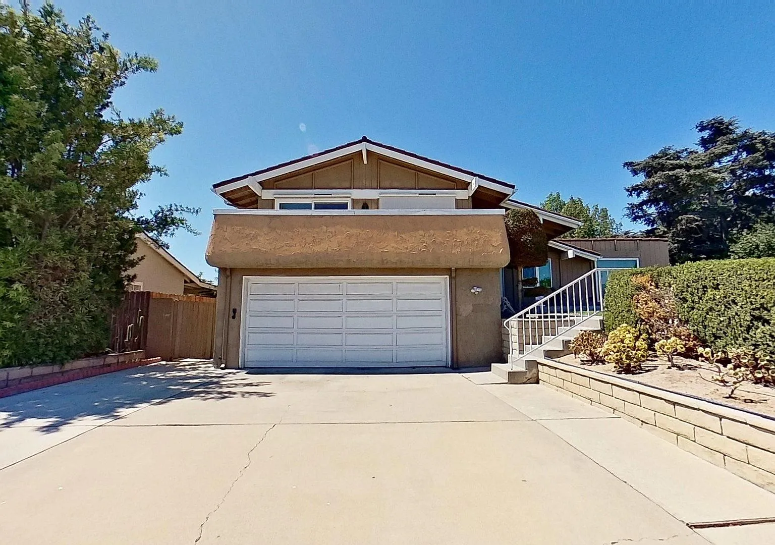 1825 Celeste Ln, Fullerton: Spacious 2,200 sqft 3 Bed 3 Bath Single Family House! — Photo 2