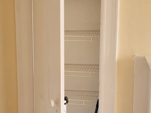 463 43rd Street image 13 of 13