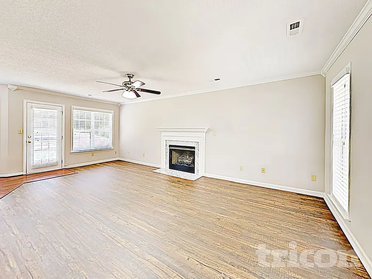 2207 Planters Knoll Dr — Photo 4