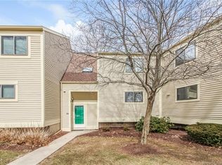 137 Sandy Point Rd, Old Saybrook, CT 06475