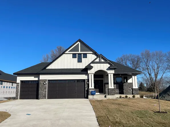 1557 Palmer Dr N, Lake Elmo, MN 55042