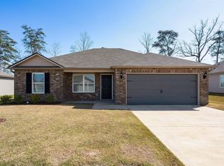557 Camden Loop, Calera, AL 35040