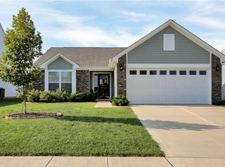 833 Briarstone Dr, Greenwood, IN 46143