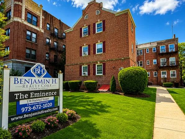 139 Halsted St, East Orange, NJ 07018