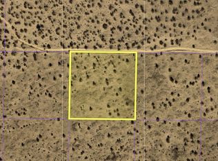 2218 Longview Rd, Palmdale, CA