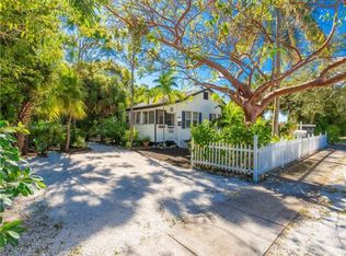 229 SW 3rd Pl, Dania, FL 33004