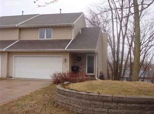 2349 10th St, Coralville, IA 52241