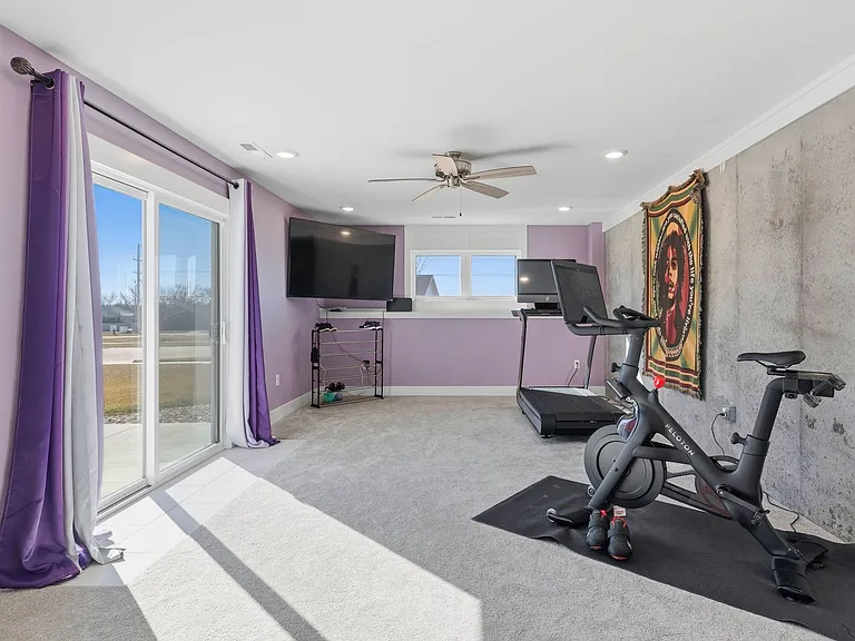 8849 Moonbug Ln — Photo 36