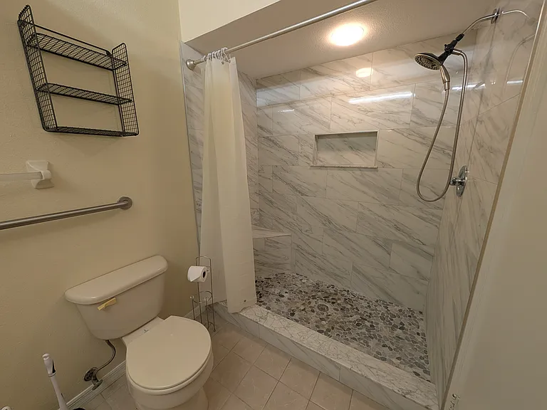 7705 Rockville Ct — Photo 22