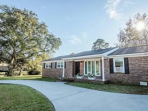 1093 Harbor View Rd, Charleston, SC 29412
