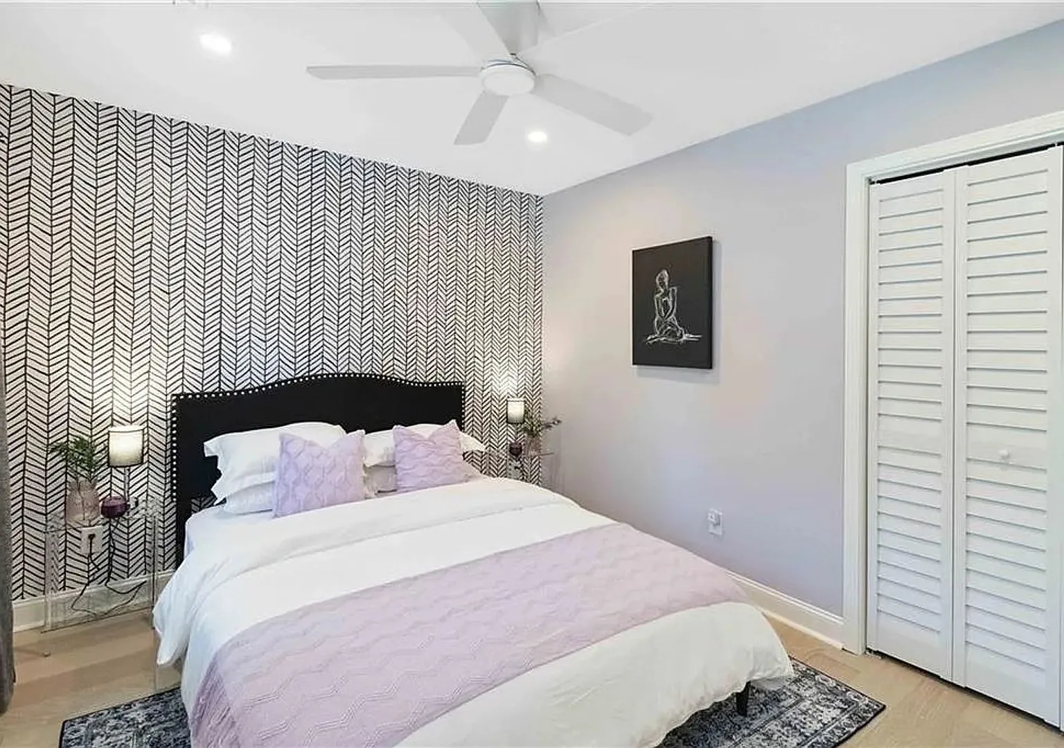 Room in 7 Bedroom Home at Glenwhite Dr — Photo 4