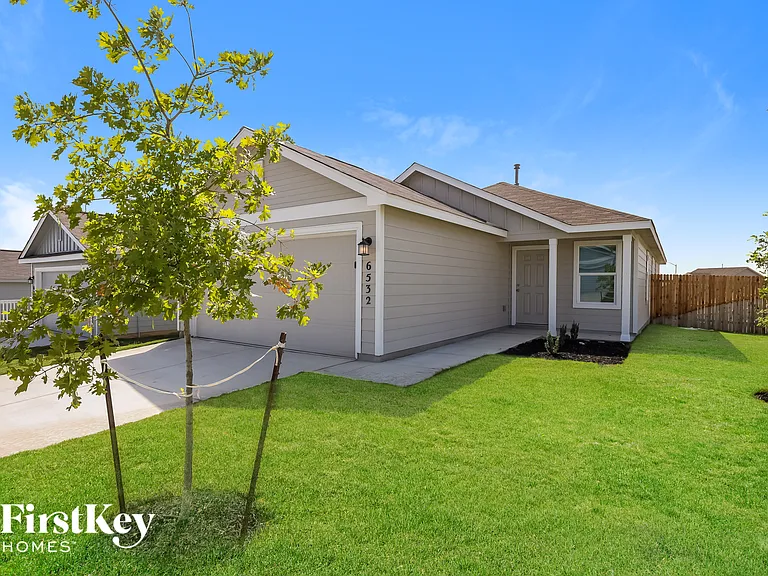 6532 Scarecrow Way — Photo 2