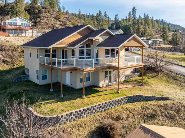 4301 Friday Bay Ln, Seven Bays, WA 99122