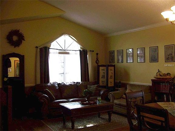 3rd image of 1090 Lake Rogers Cir
