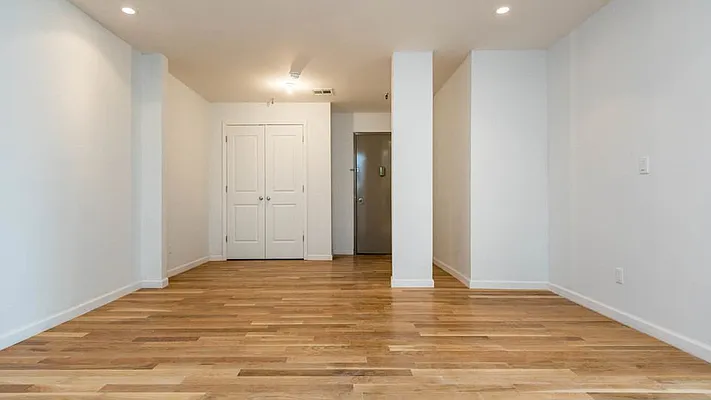 Rented by Nooklyn NYC LLC | media 14