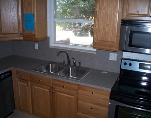 2nd image of 11801 NW 5th Ave