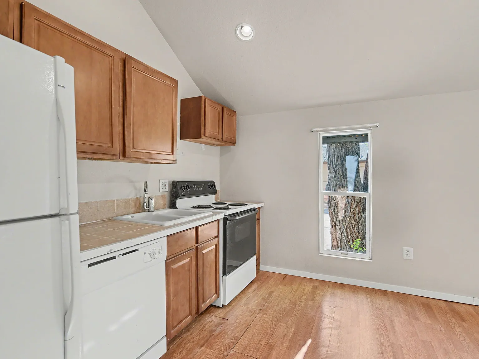 1 bed, 500 sqft, $1,175 — Photo 3
