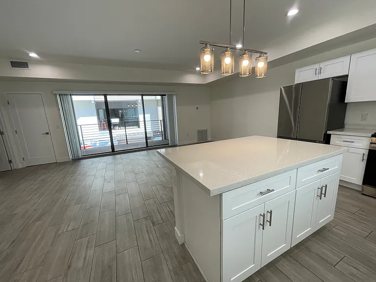 1020 E Spence Ave #1009 — Photo 13