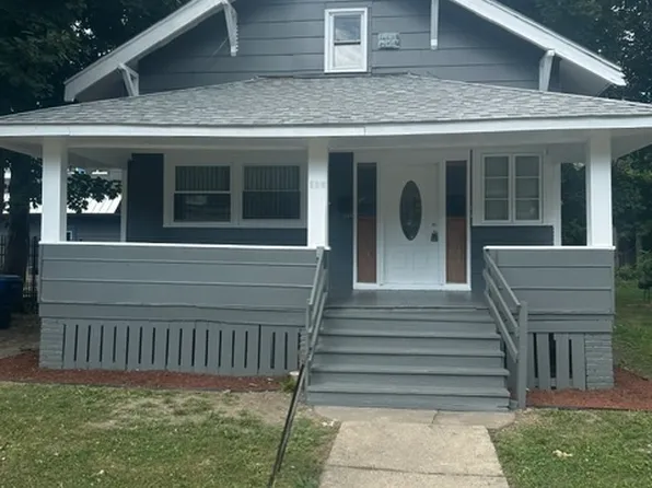 664 Lenox Ave E, Waukegan, IL 60085