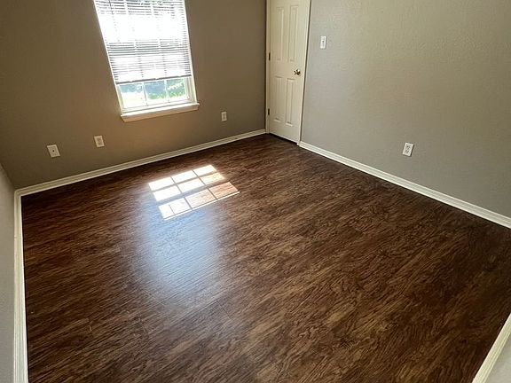 5th image of 206 S 26th St APT H