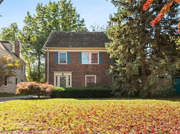 16824 Holbrook Rd, Shaker Heights, OH 44120