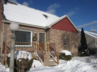 810 Wright St, Marquette, MI 49855