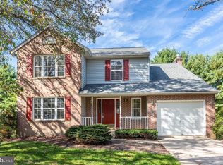 3932 Brittany Ln, Hampstead, MD 21074