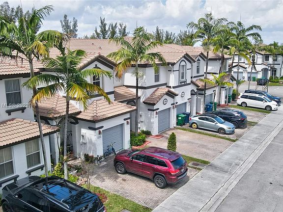 3rd image of 7834 NW 116th Ave #7834