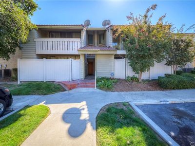 68 Town And Country Rd #100, Pomona, CA, 91766