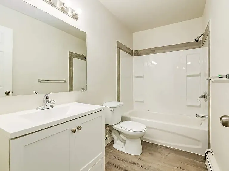11825 88th St NW — Photo 9