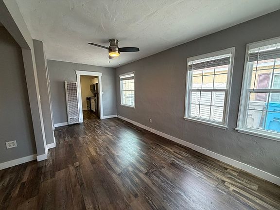 3rd image of 2706 Monroe Ave #2706