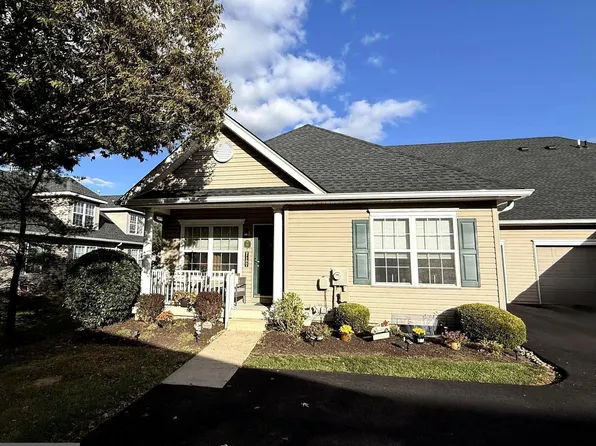 66 Freedom Ln, Bensalem, PA 19020