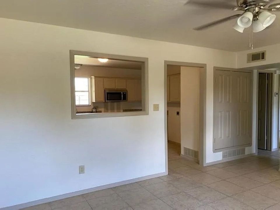 2nd image of 6507 NW Oak Ave