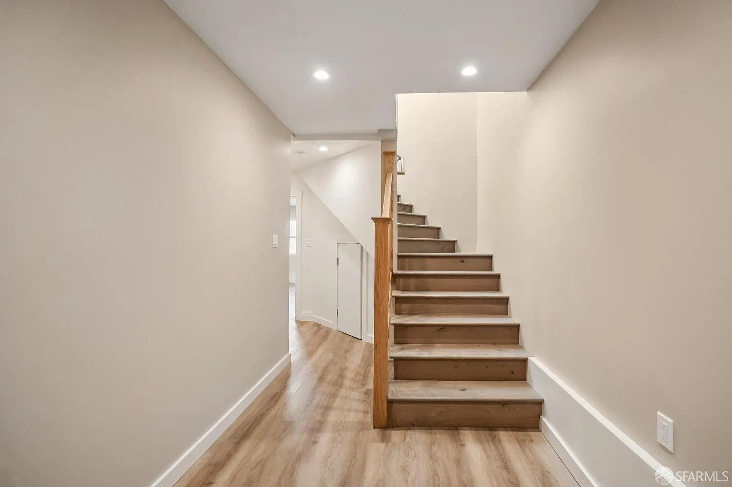 3 bed, 2.0 bath, 1400 sqft, $6,500 — Photo 3