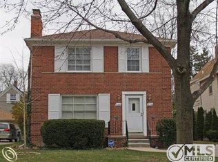 360 Rivard Blvd, Grosse Pointe, MI 48230