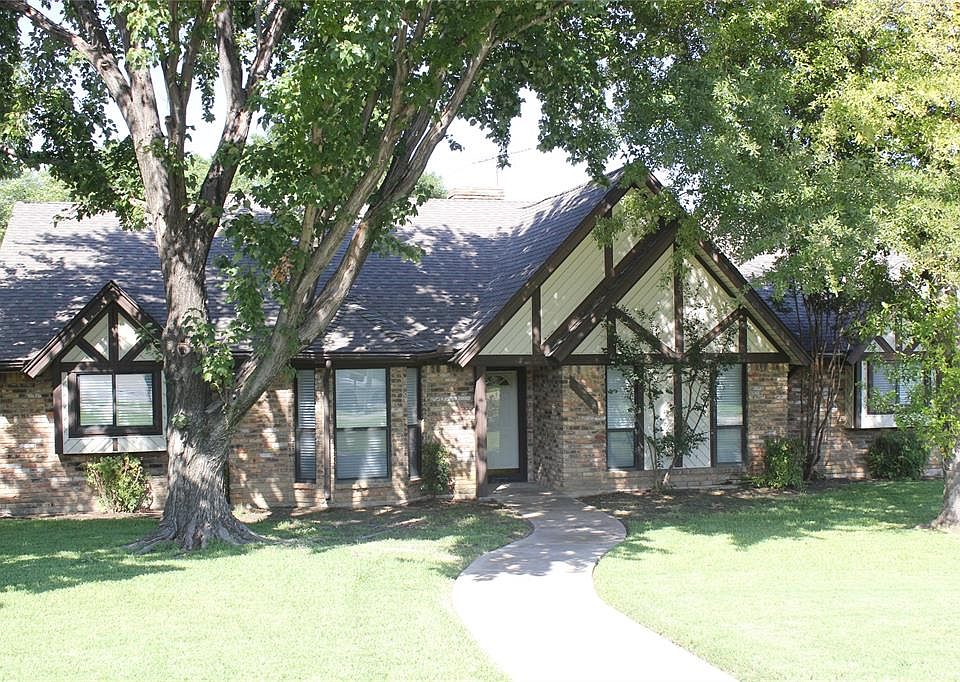 1st image of 2304 McCoy Ct